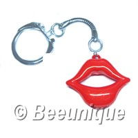 Red Plastic Lips Keyring - Click Image to Close